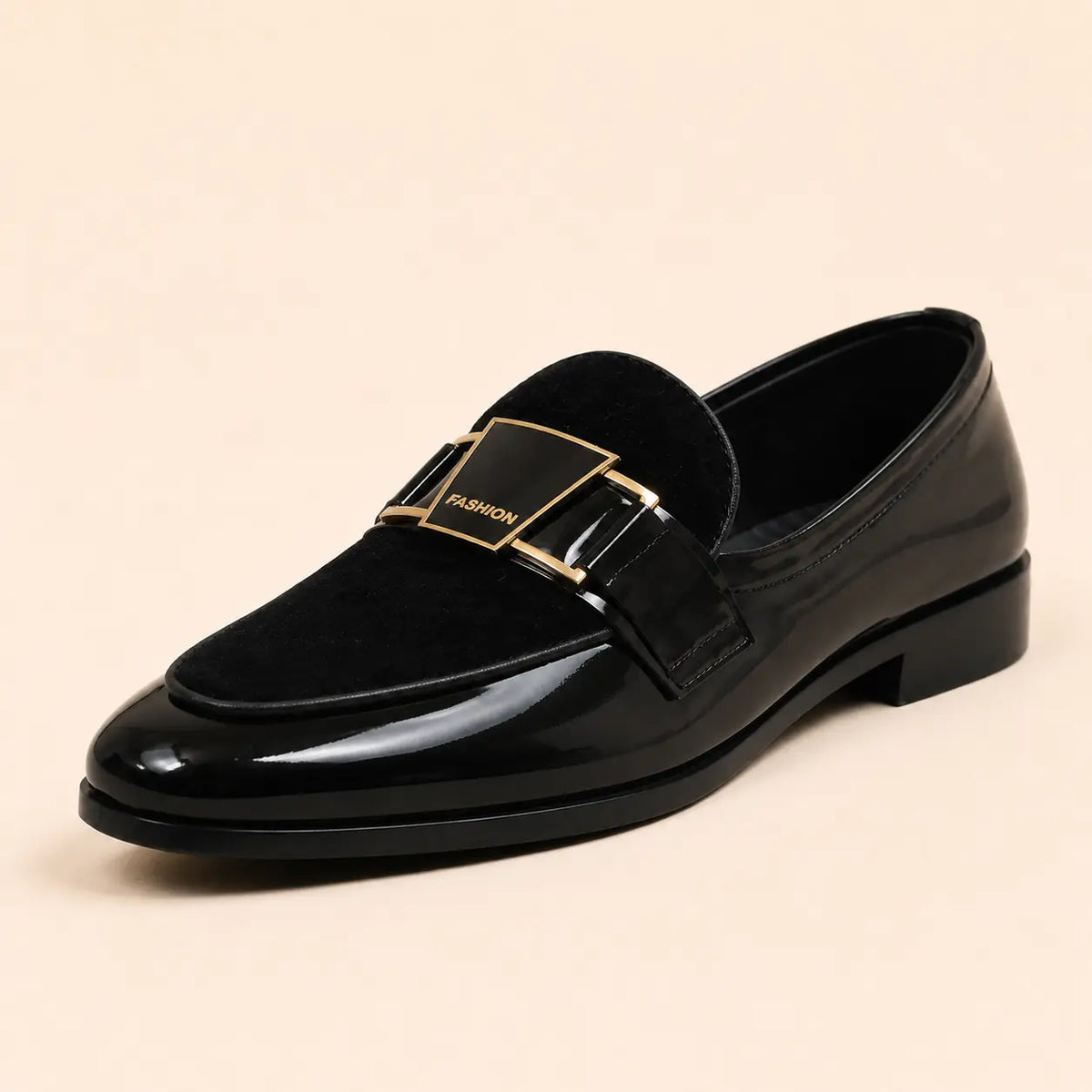 Regal Crest Men’s Black Regzine Formal Shoes – sole and grip view
