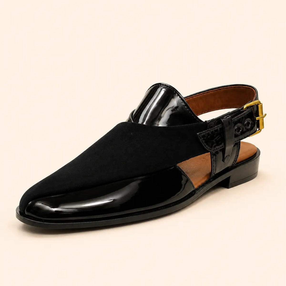 Regal Crest Men’s Black Regzine Closed-Toe Sandals – sole and grip view