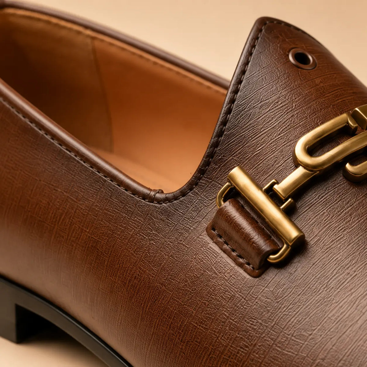 Signature Horsebit Men’s Cognac Leather Loafers – material and detail close-up